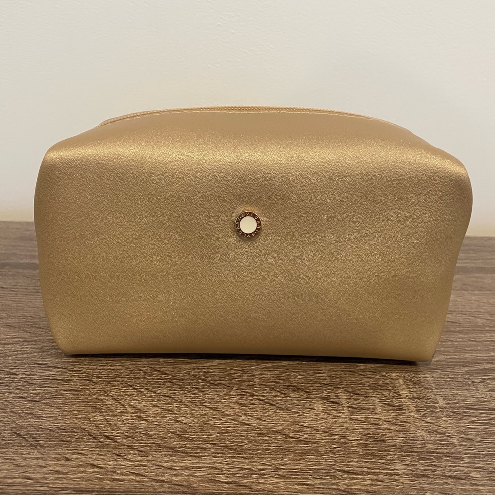 NWOT Bulgari zippered makeup bag